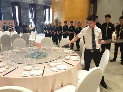 培訓是為了更好地服務(wù)——新都大酒店6月份培訓記錄